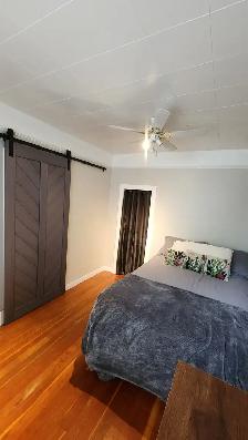 1 Bed & Den Buena Vista Full House for Rent - Photo 9
