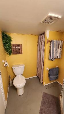 1 Bed & Den Buena Vista Full House for Rent - Photo 15
