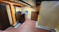 1 Bed & Den Buena Vista Full House for Rent - Photo 18
