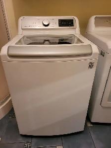 LG Washer and Dryer Set - Photo 3