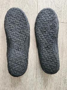 Soulier d'eau & de plage 9-10 et soulier d'eau & de plage 5-6 . - Photo 3