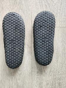 Soulier d'eau & de plage 9-10 et soulier d'eau & de plage 5-6 . - Photo 7