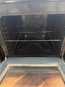 Frigidaire stainless steel glass top stove - Photo 3