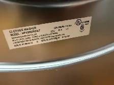 Samsung 2023 front load washer - Photo 4