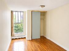 Spacious Corner 2 Bedroom Condo — 1,000 sq ft — $3,000/month - Photo 10