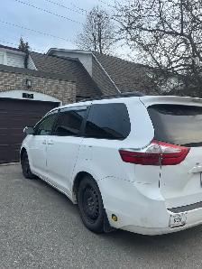 2016 TOYOTA SIENNA - Photo 3