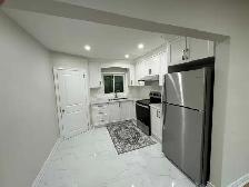 3 bedroom bunglow  $2600 - Photo 2