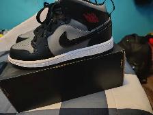 BRAND NEW AirJordan1Mid'ShadowRed' Size3Y - Photo 4
