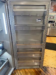 Electrolux stainless steel All fridge and All freezer - Photo 8