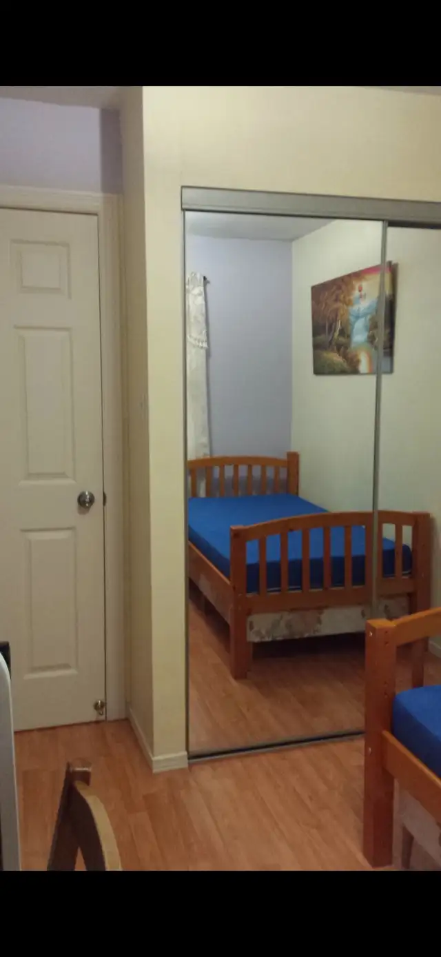 Sheppard and Warden: Room for Rent