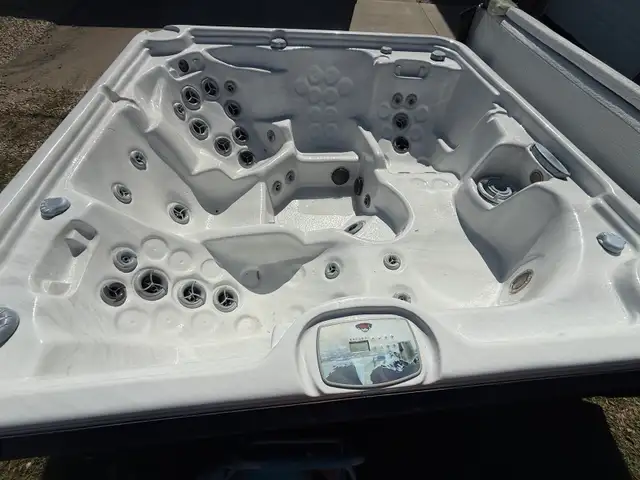 Hot tub Artic spa Klondiker