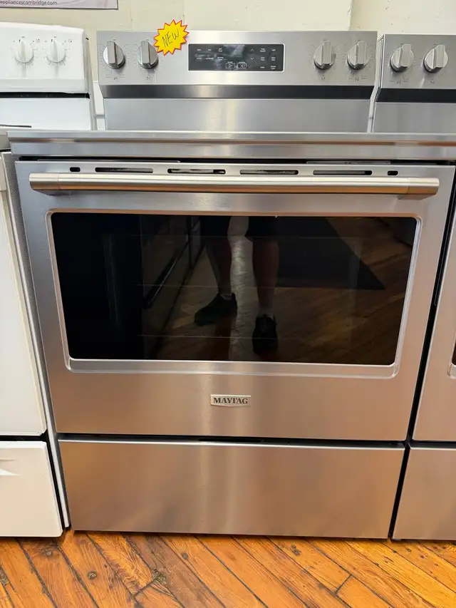 Maytag open box new stainless steel glass top stove