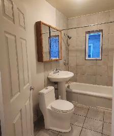 NICE, SPACIOUS 3 BED, 1 BATH WITH   YARD, LOCATED IN ALLENDALE - Photo 5