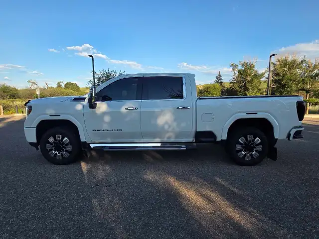 2022 GMC 2500HD Denali (6.6L V8 Gas)