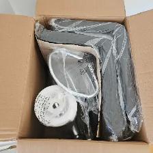 Chaise bistro en cuir 100$ neuve dans sa boîte - Photo 2