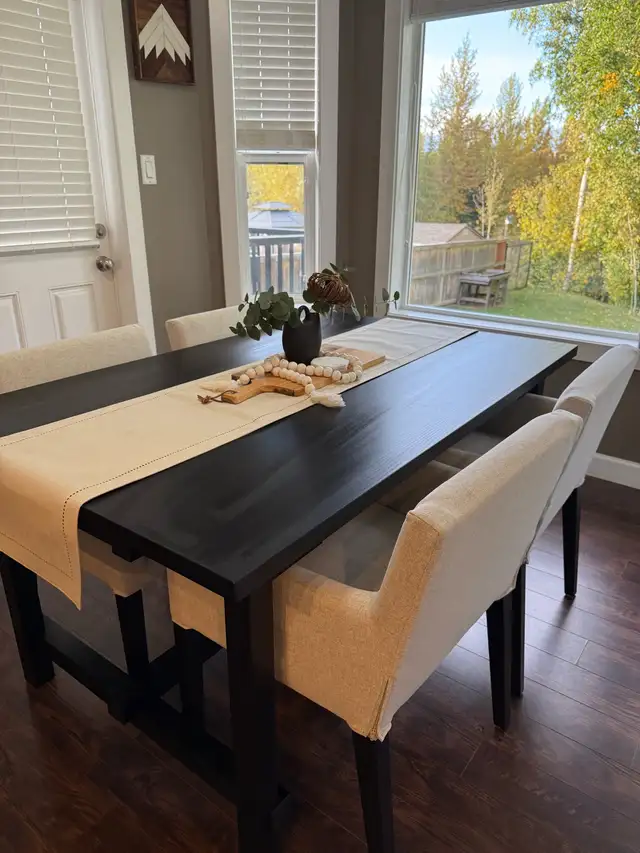 Dining Table Set
