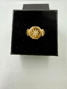 Women's 18K Gold Ring with Small Diamond~Size 5
