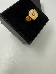 Women's 18K Gold Ring with Small Diamond~Size 5 - Photo 2