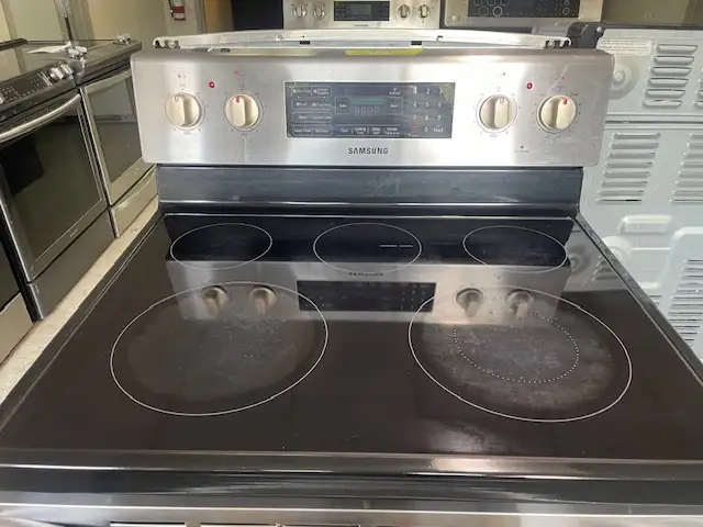 Cuisinière stainless vitrocéramique Samsung