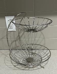 Metal Fruit Basket - Photo 3