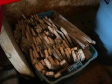 wood box 34x27x37 and kindling and firewood - Photo 3