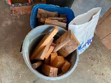 wood box 34x27x37 and kindling and firewood - Photo 4