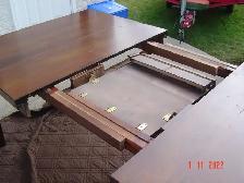 dining room table - Photo 2