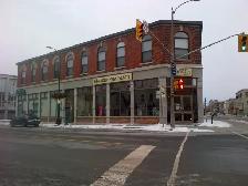 A-162 Wellington St. – Modern 2 Bedroom Apartment Downtown!