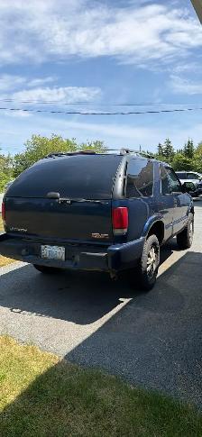 2005 GMC Jimmy - Photo 2