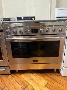 Frigidaire professional 36 inch six burner gas stove