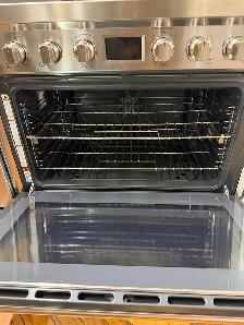 Frigidaire professional 36 inch six burner gas stove - Photo 2