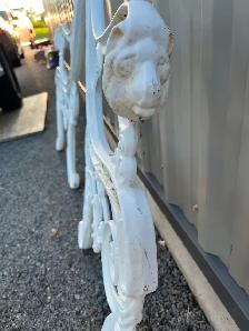 CAST IRON PARK BENCH ENDS - Photo 4