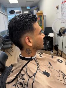 hiring barber shop - Photo 3