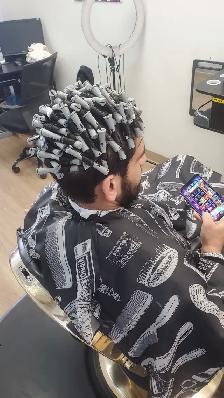 hiring barber shop - Photo 9