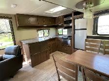Beautiful Couples Trailer - Photo 7