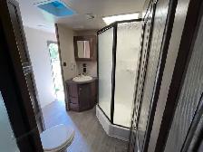 Beautiful Couples Trailer - Photo 9