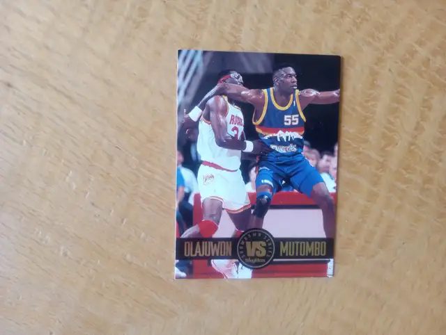 Carte Basketball 1993 Sky Box SS4 Olajuwon vs Mutombo 120726-809