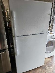 ge Refrigerator like new