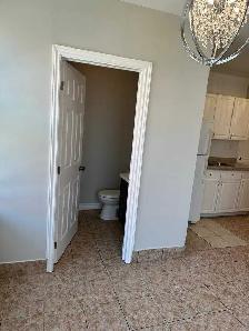 one bedroom apartment in a security building downtown Simcoe - Photo 7
