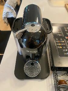machine à café Nespresso - Photo 3