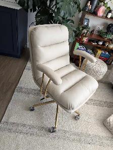 Desk Chair - Photo 3