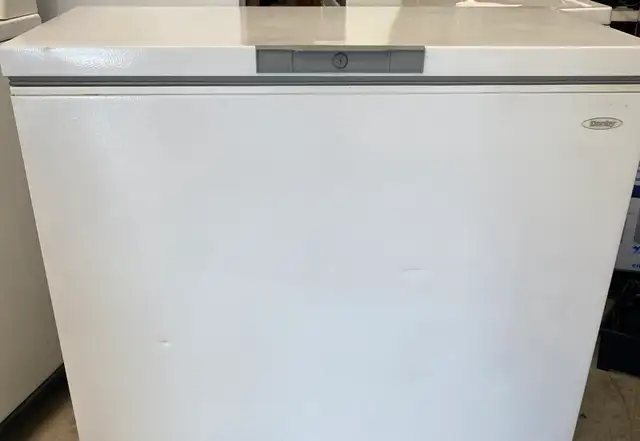 Danby 10 ft.³ Chest Freezer,