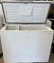 Danby 10 ft.³ Chest Freezer, - Photo 2
