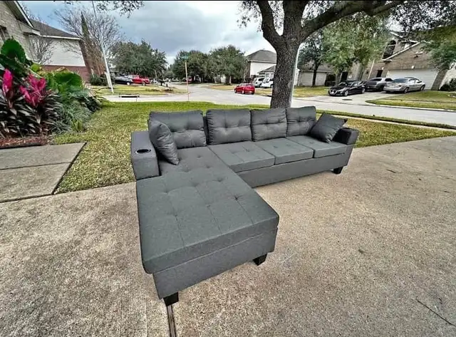 Big Space, Big Comfort: 4 Seater Sectional   Free Delivery