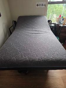 Bernards Furniture Group Electric Adjustable Bed