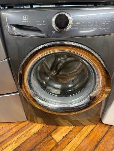 Electrolux stainless steel washer dryer set - Photo 2