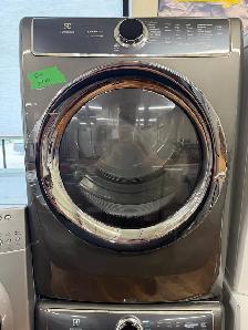 Electrolux stainless steel washer dryer set - Photo 6