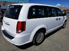 2019 Dodge Grand Caravan SE - Photo 2