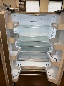 Fisher&Paykel stainless steel three door fridge 30 - Photo 2