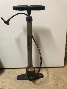 schwinn bike pump